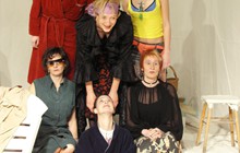 „6 Frauen und“